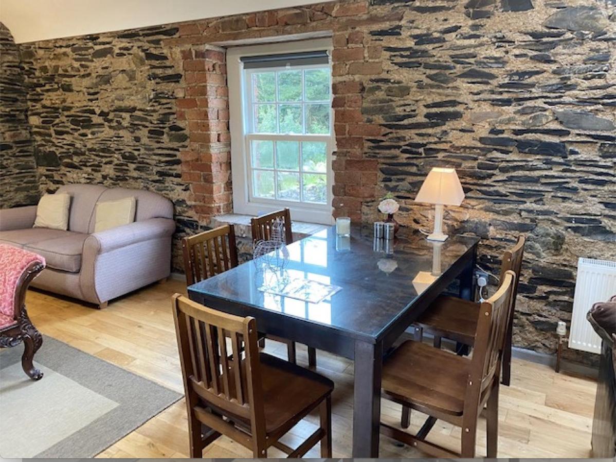 Period Coachhouse Villa Newbliss Екстериор снимка